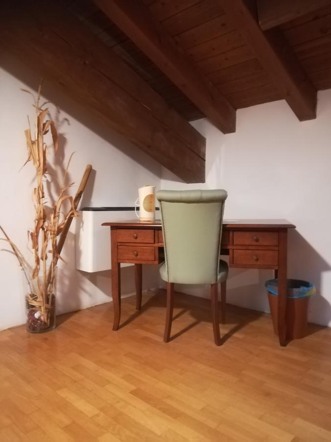 Hotel Monastero Del Lavello Calolziocorte Habitación foto